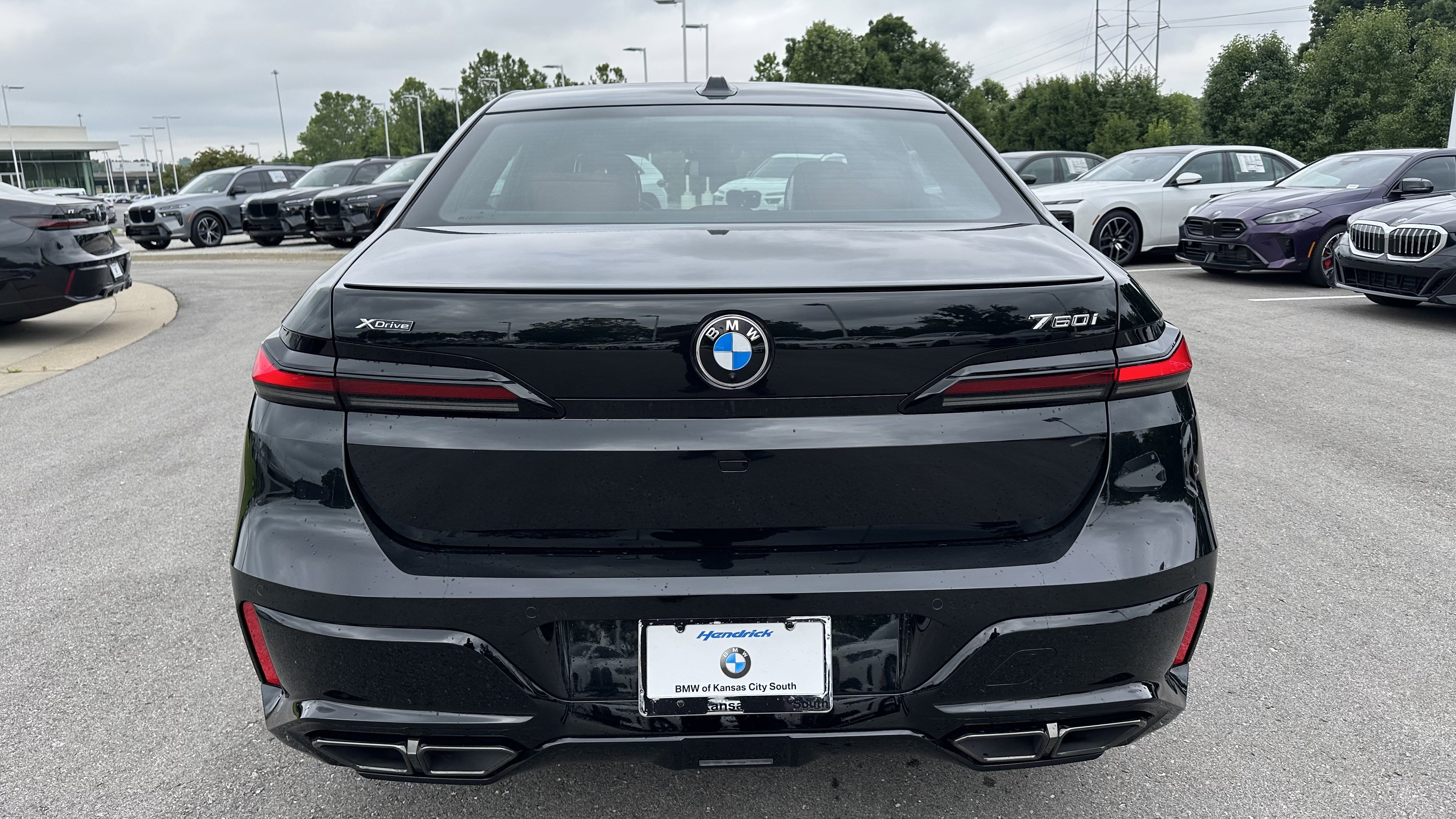 New 2025 BMW 760i xDrive w/ Executive Package image 9