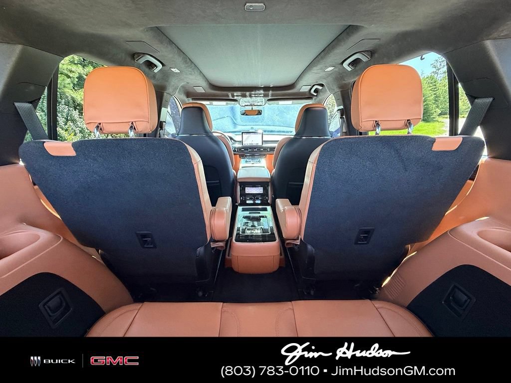 Used 2024 Lincoln Aviator Black Label w/ Dynamic Handling Package AWD/4WD image 18
