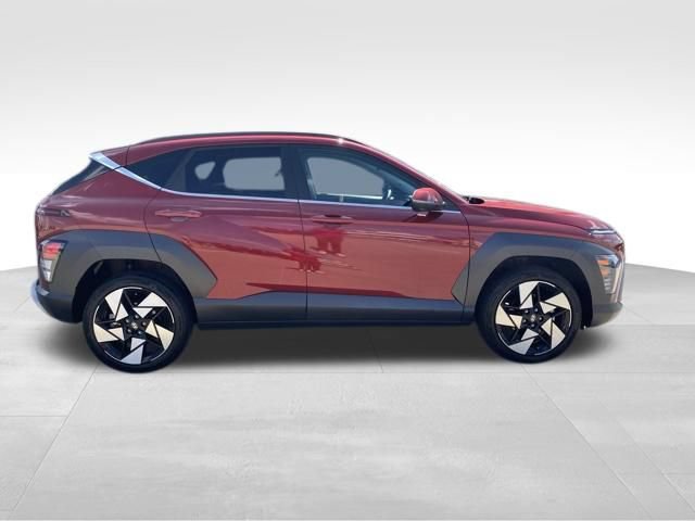 Used 2024 Hyundai Kona Limited AWD/4WD image 2