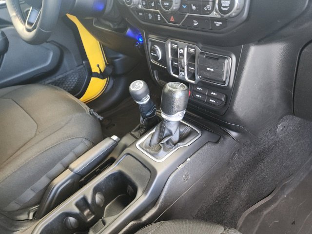 Certified 2018 Jeep Wrangler Unlimited Sport S AWD/4WD image 16