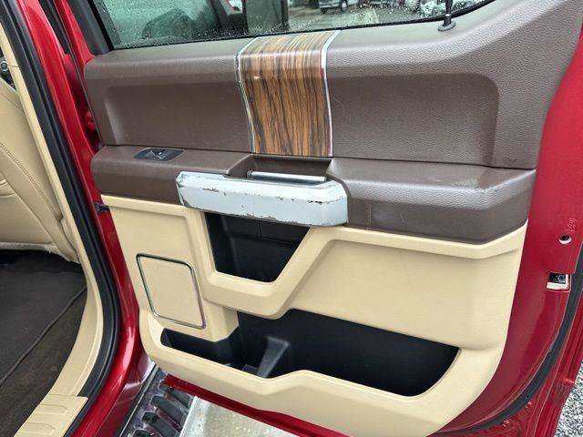 Used 2019 Ford F150 Lariat image 31