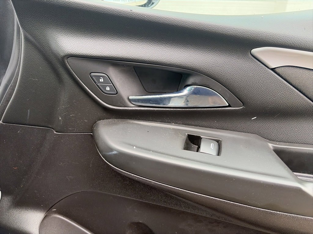 Used 2022 Chevrolet Bolt LT image 11