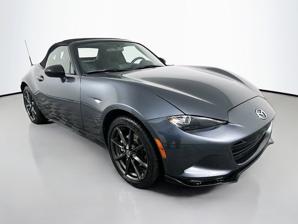 Used 2016 MAZDA MX-5 Miata Club RWD image 3