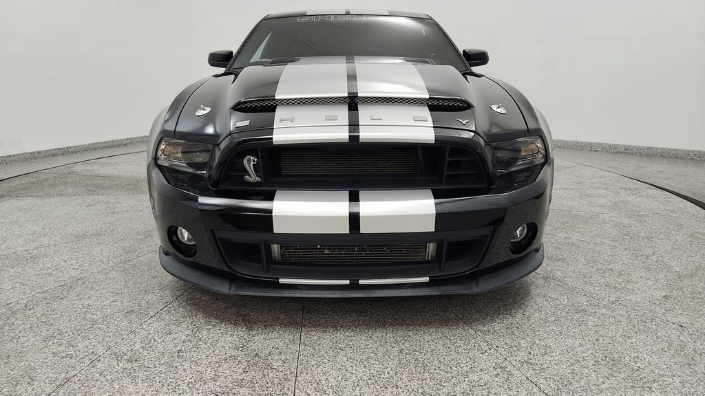 Used 2010 Ford Mustang Shelby GT500 RWD image 39
