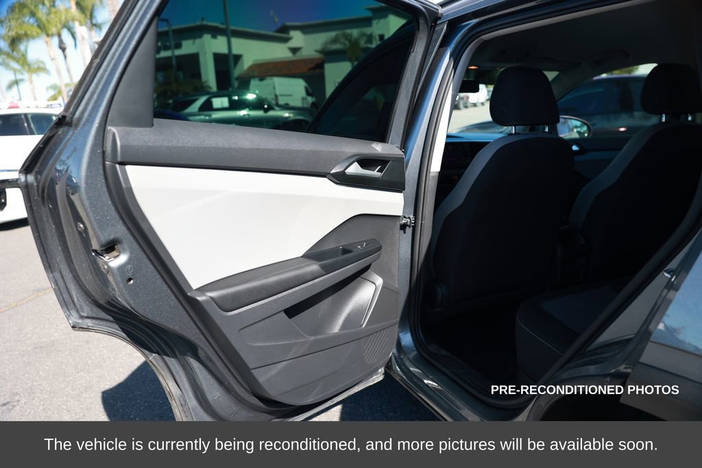 Used 2022 Volkswagen Taos S image 34