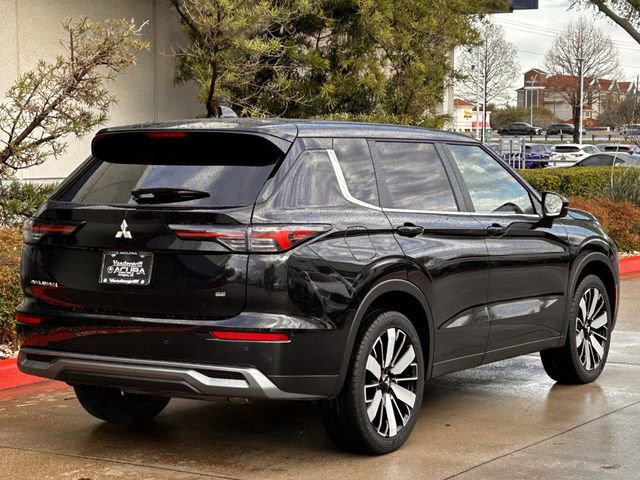 Used 2026 Mitsubishi Outlander SE image 4