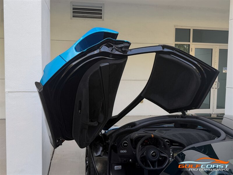 Used 2021 McLaren 765LT RWD image 28