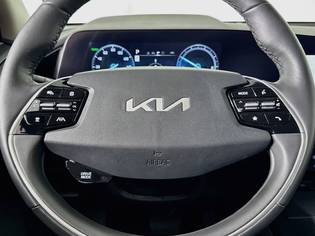 Used 2023 Kia Niro Wind w/ Wind Preserve Package FWD image 36