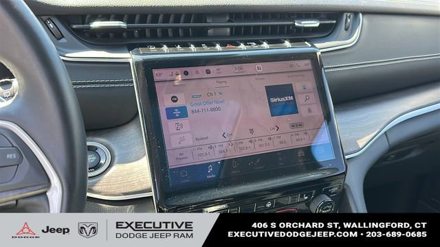 Used 2022 Jeep Grand Cherokee L Limited AWD/4WD image 16