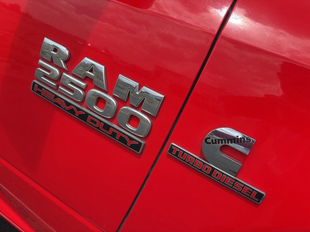 Used 2015 RAM 2500 Tradesman w/ Chrome Appearance Group AWD/4WD image 8