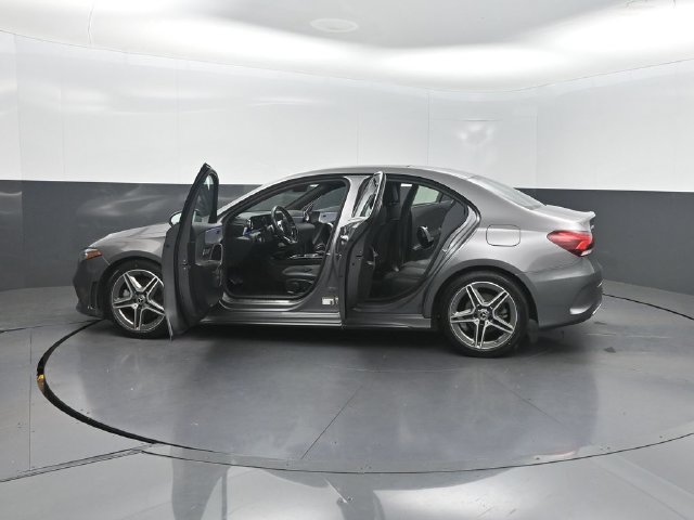 Used 2022 Mercedes-Benz A 220 4MATIC image 37