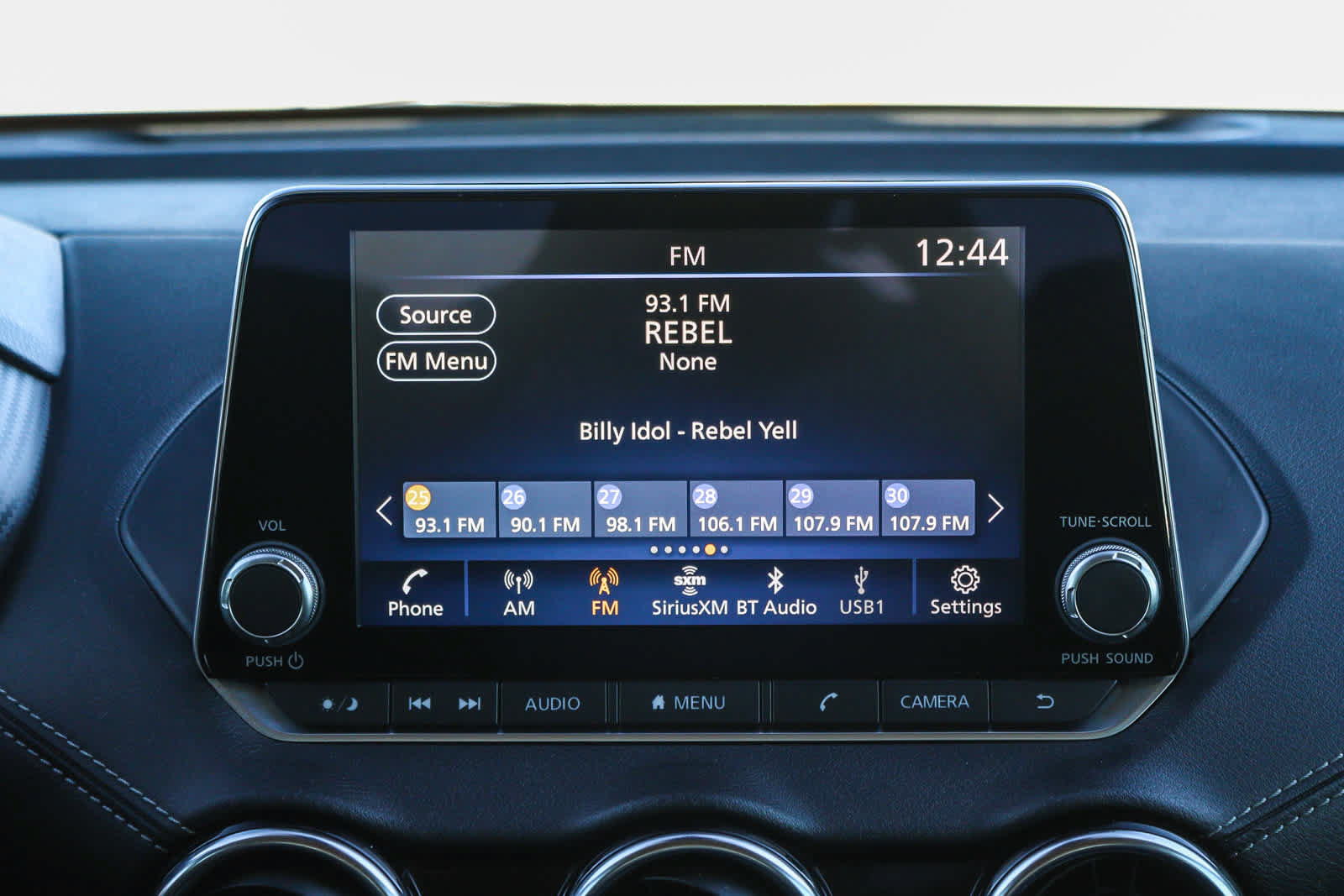 Used 2025 Nissan Sentra SV w/ All-Weather Package FWD image 16