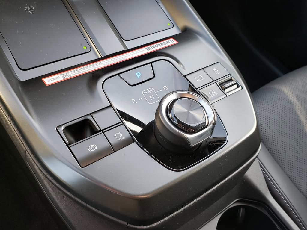 New 2026 Subaru Solterra Premium image 11