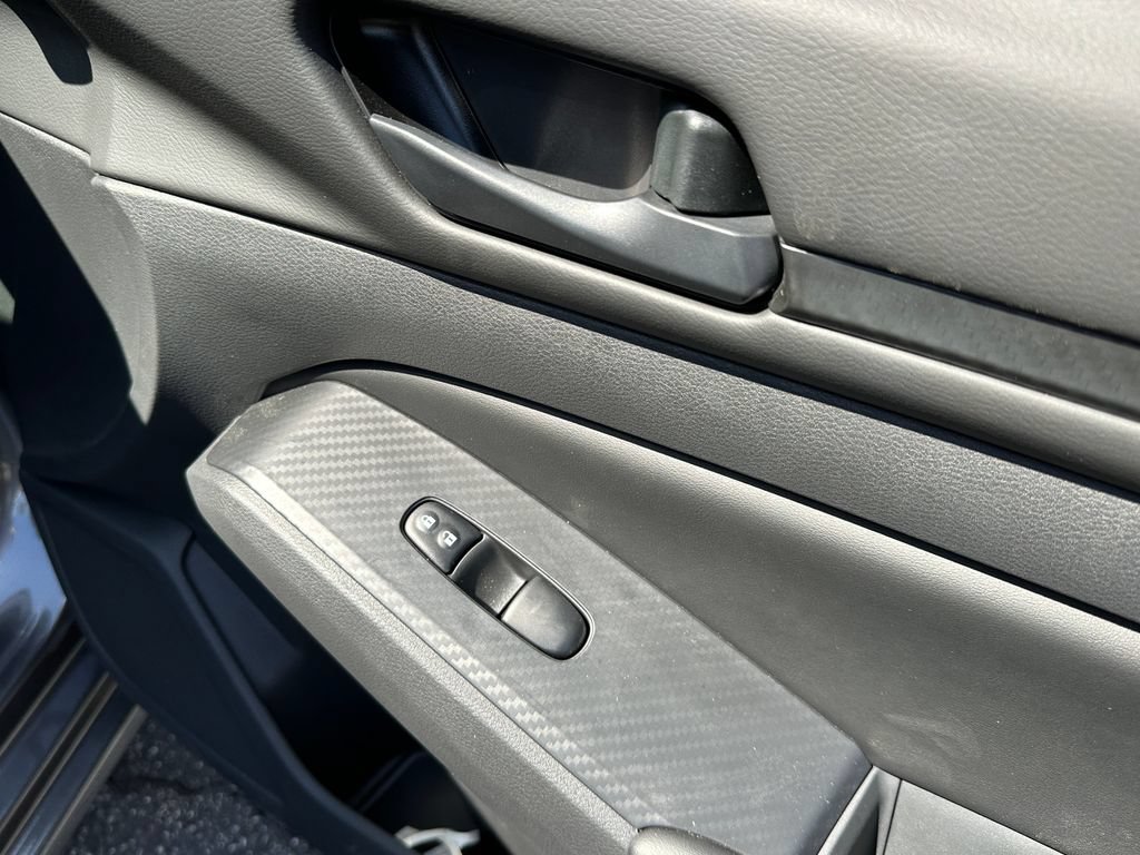 Used 2025 Nissan Altima 2.5 S FWD image 18
