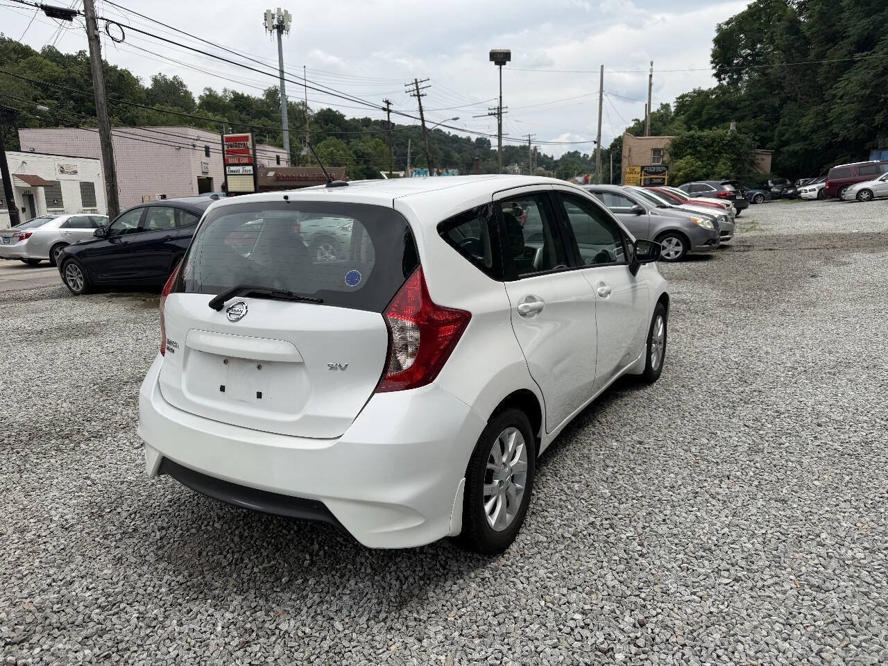 Used 2017 Nissan Versa Note SV w/ SV Appearance Package FWD image 8