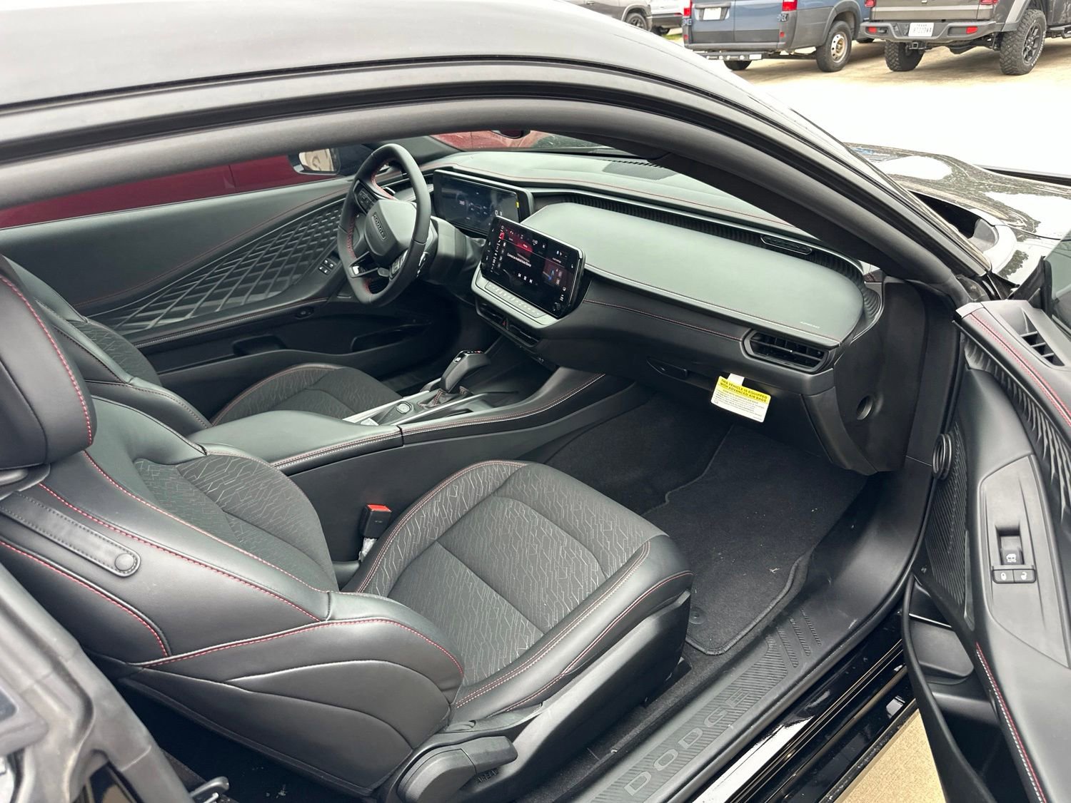 Used 2025 Dodge Charger Daytona R/T w/ Quick Order Package 25M R/T AWD/4WD image 9
