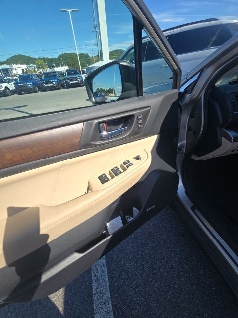 Used 2018 Subaru Outback 2.5i Limited AWD/4WD image 15