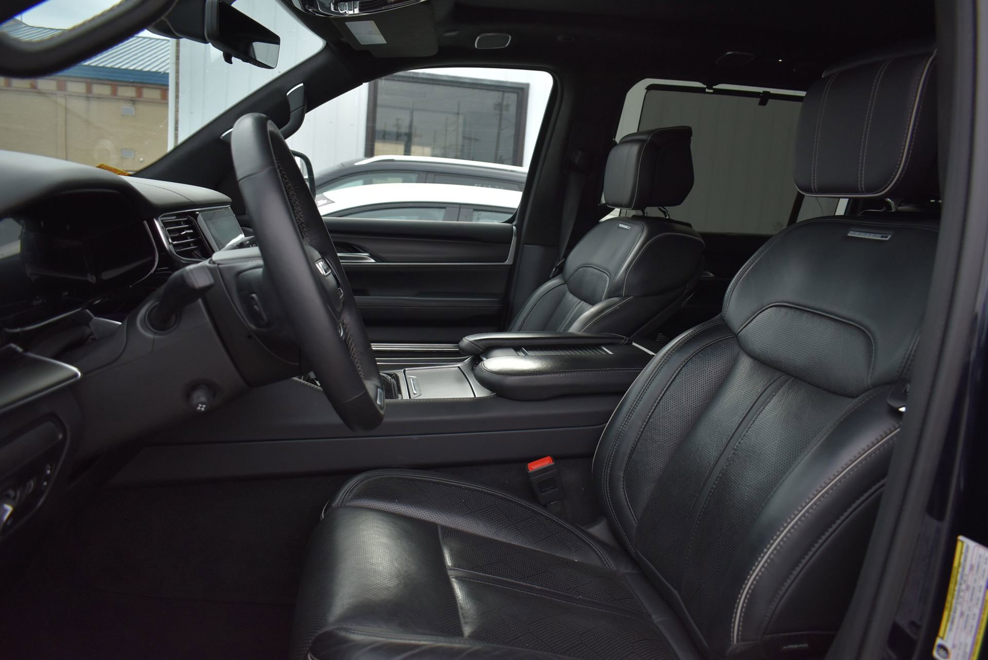 Used 2024 Jeep Grand Wagoneer L Series II w/ Quick Order Packagew 28T image 13