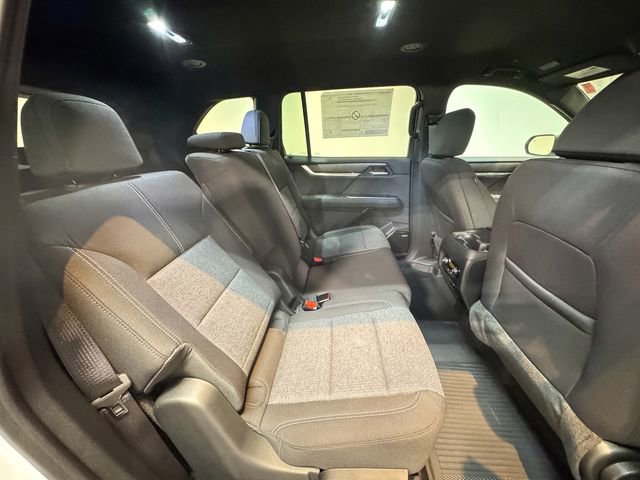 New 2025 GMC Acadia Elevation w/ Black Edition image 23