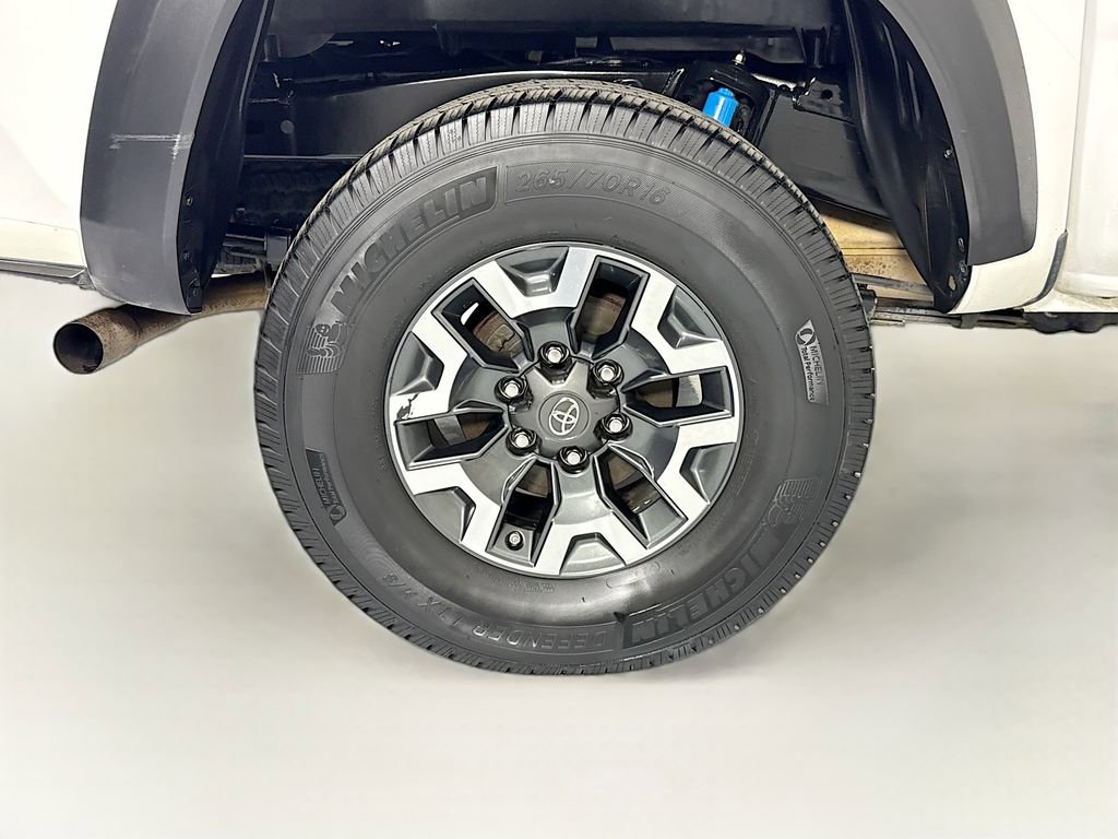 Used 2019 Toyota Tacoma TRD Off-Road RWD image 33