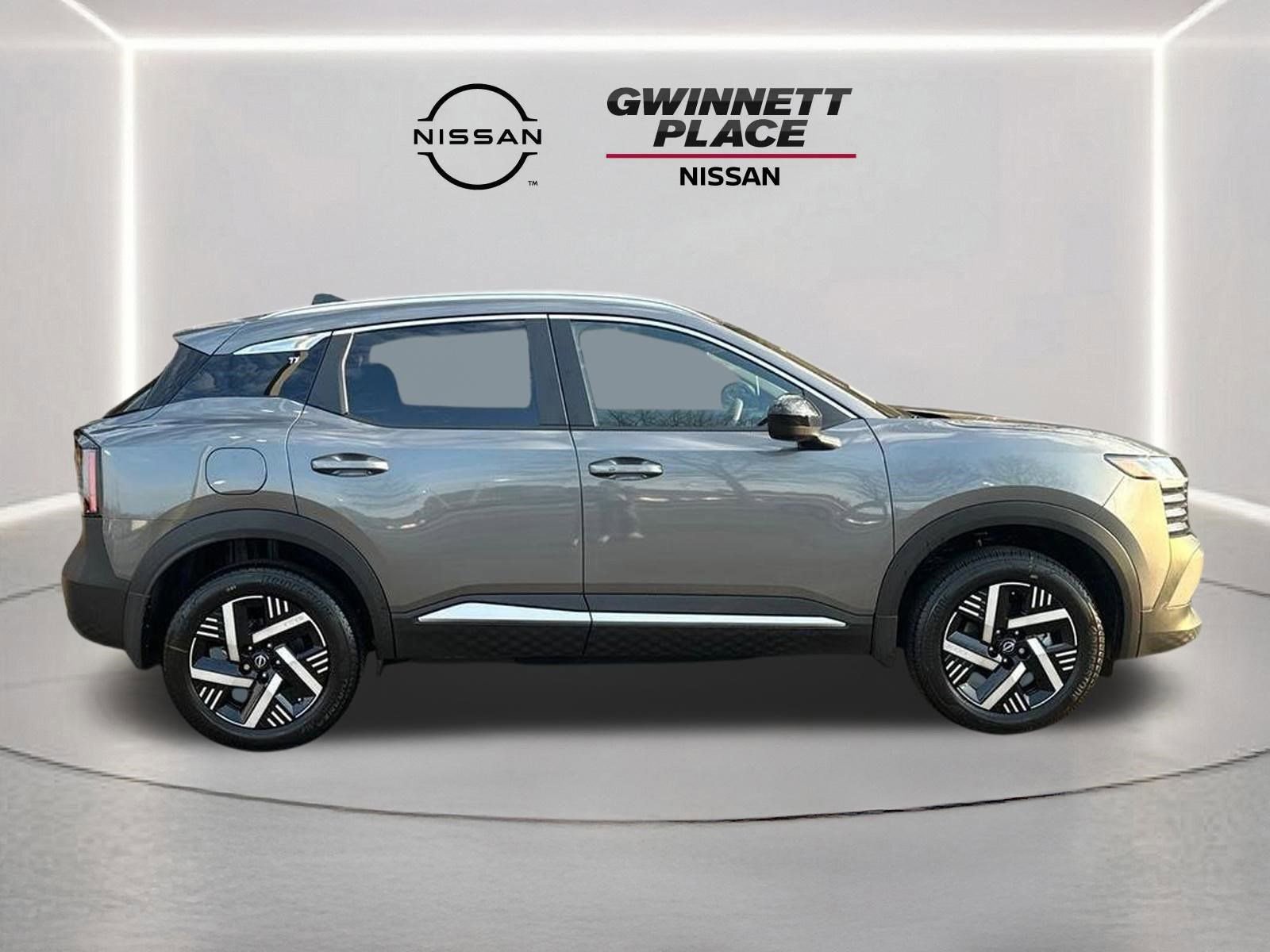 New 2026 Nissan Kicks SV image 4