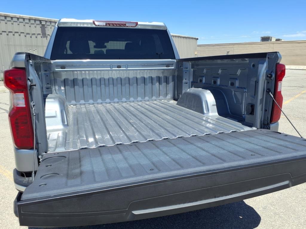 Used 2024 Chevrolet Silverado 1500 LT image 16