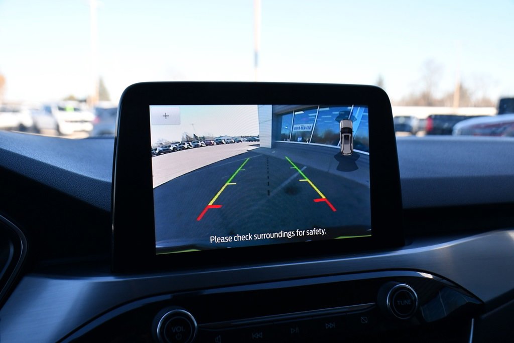 Used 2021 Ford Escape Titanium image 26