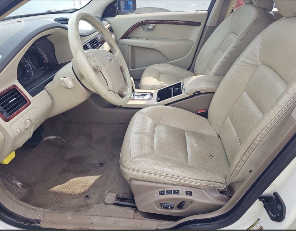 Used 2008 Volvo XC70 3.2 image 5