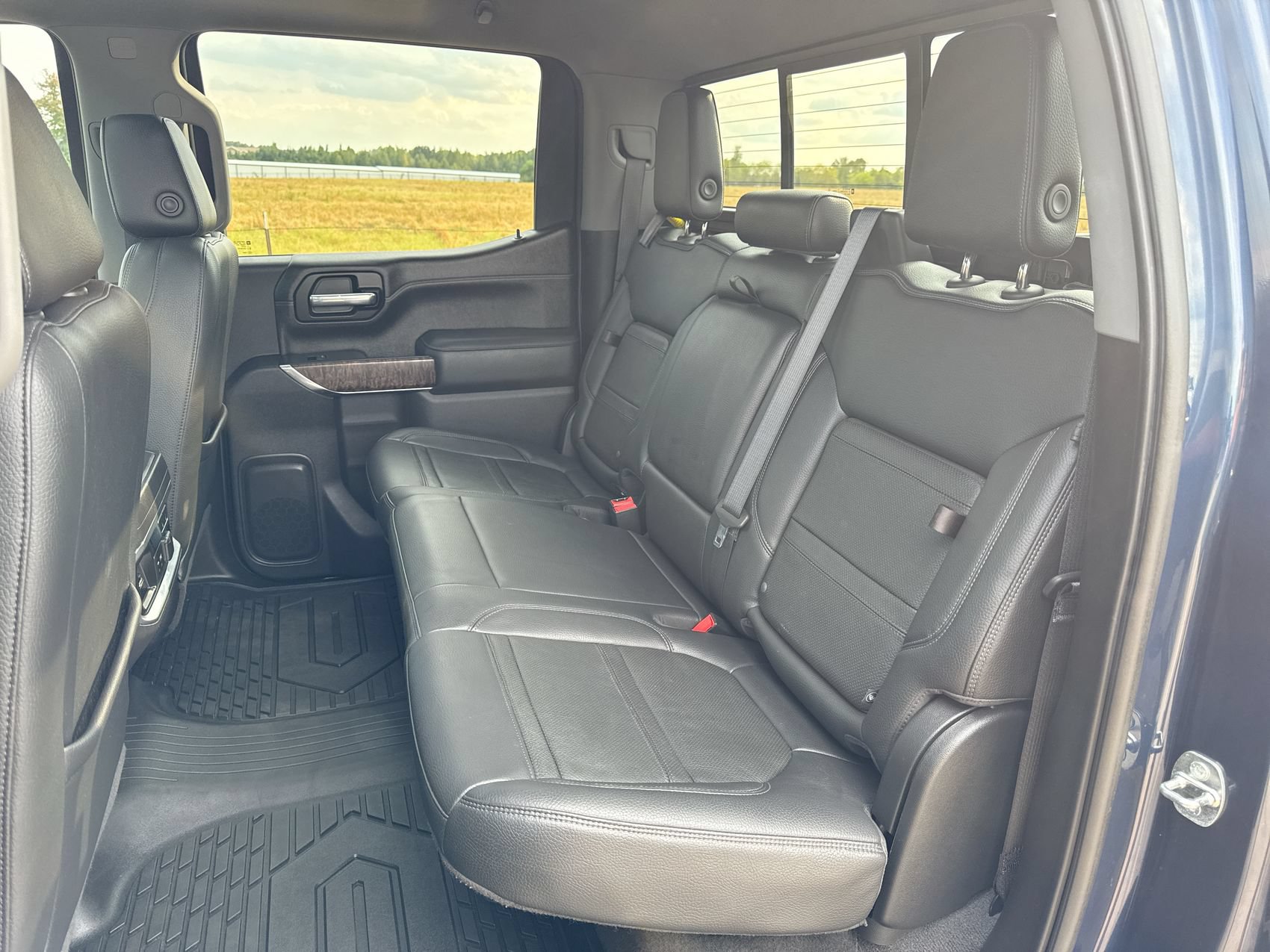Used 2021 GMC Sierra 1500 Denali w/ Denali Ultimate Package AWD/4WD image 23