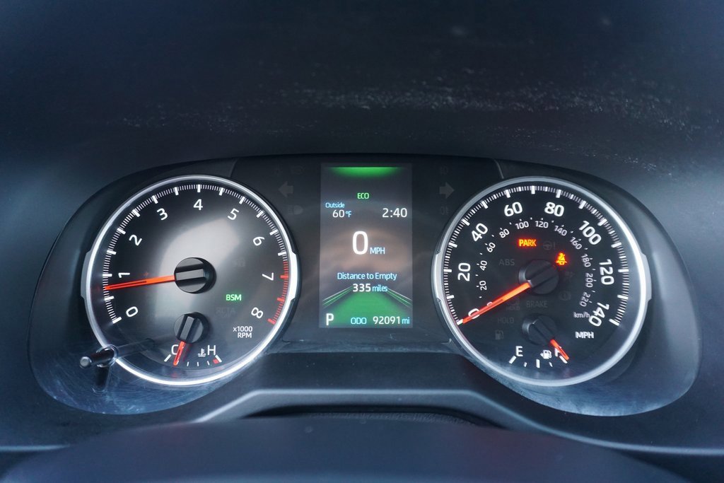 Certified 2022 Toyota RAV4 LE image 5