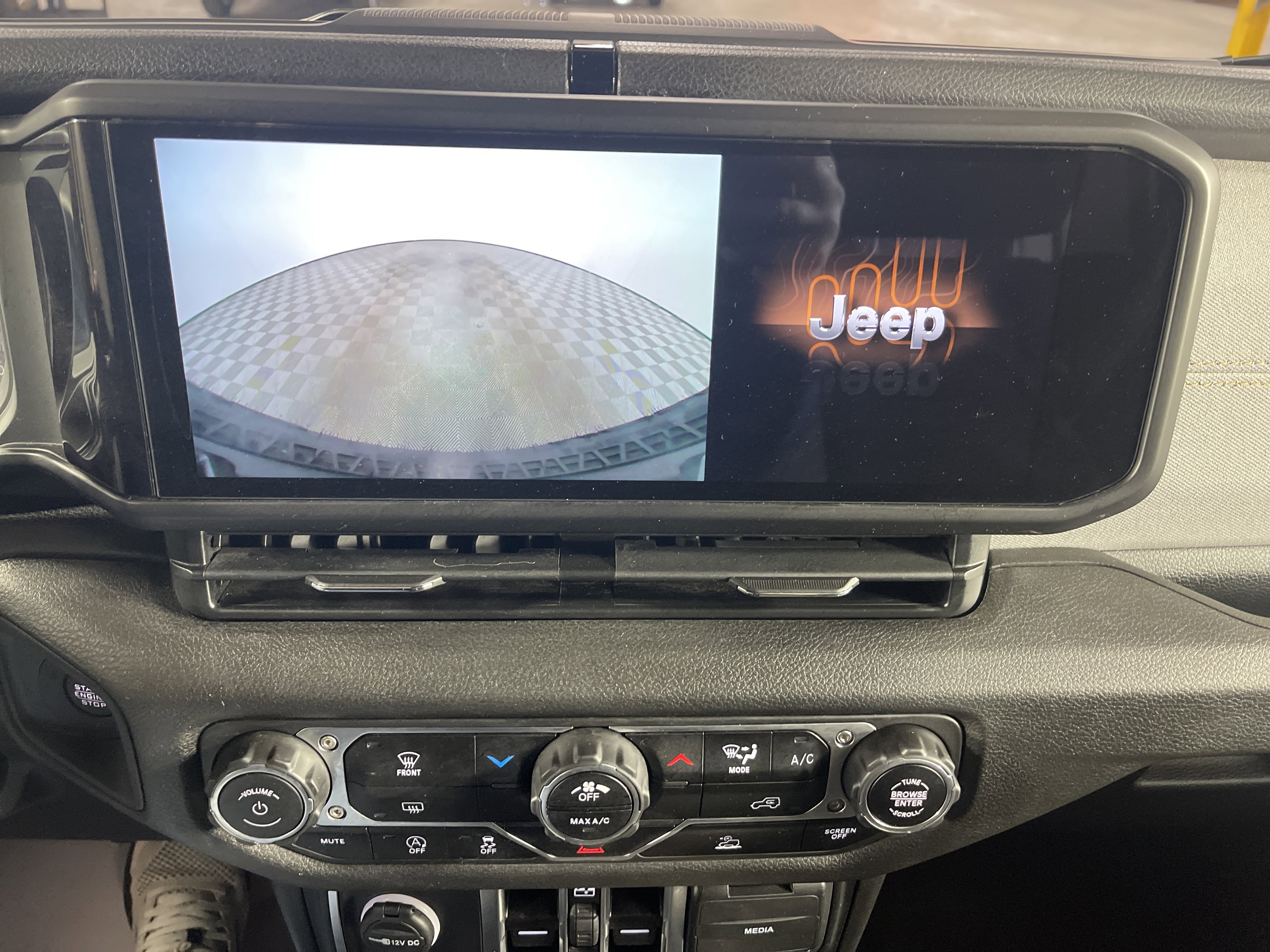 Used 2024 Jeep Wrangler Willys image 22