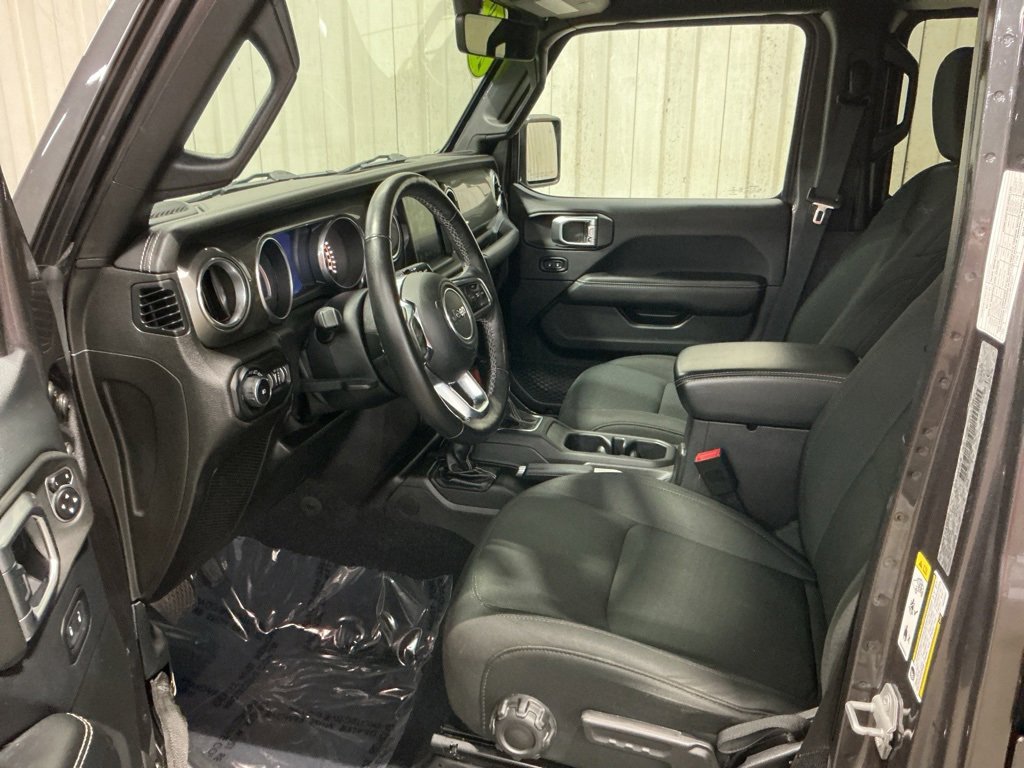 Used 2018 Jeep Wrangler Unlimited Sahara w/ Dual Top Group image 12