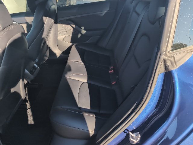 Used 2022 Tesla Model 3 Performance AWD/4WD image 19
