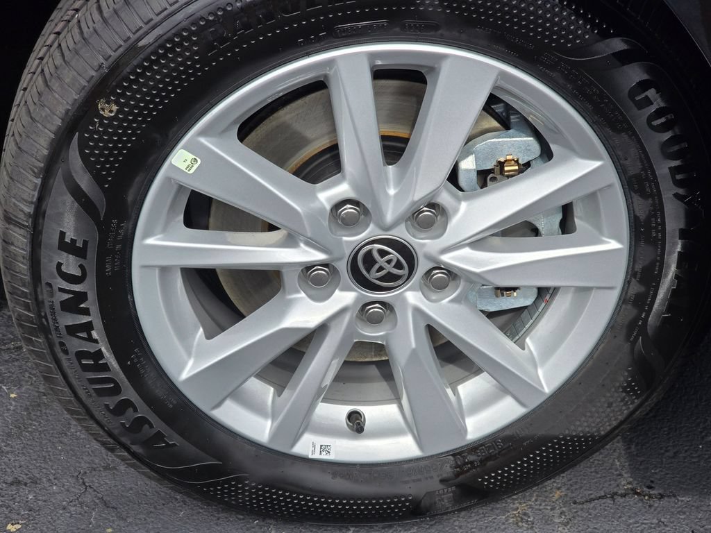 New 2026 Toyota Camry LE w/ Convenience Package AWD/4WD image 10