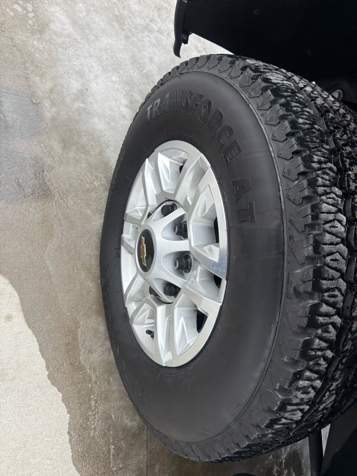 Used 2025 Chevrolet Silverado 2500 W/T w/ WT/CX Safety Package image 9