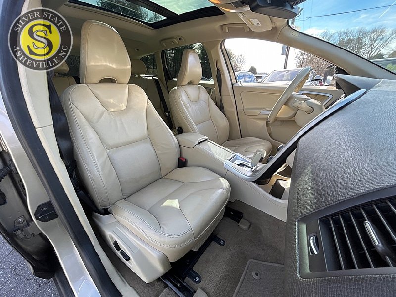 Used 2011 Volvo XC60 3.2 image 17