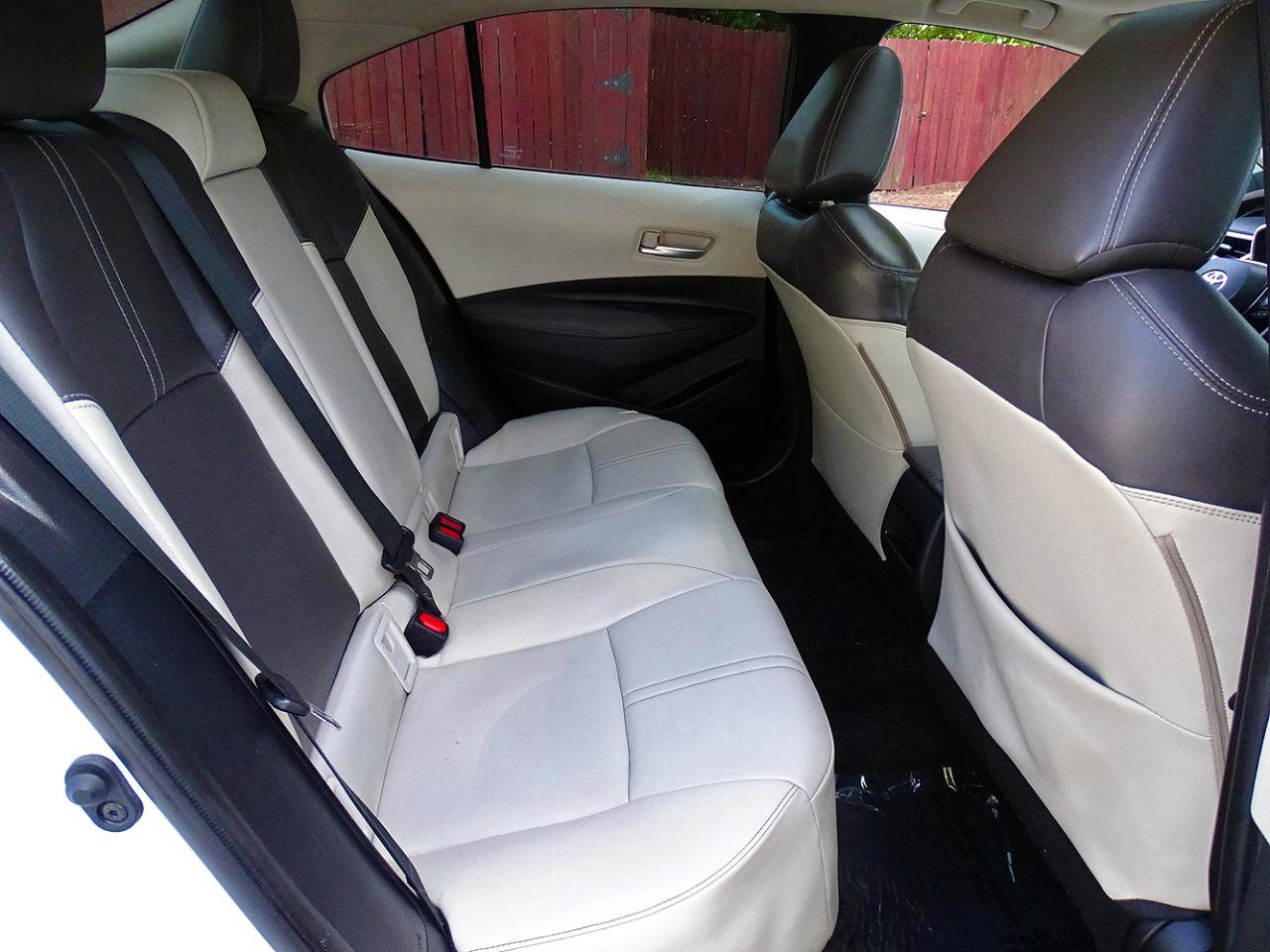Used 2022 Toyota Corolla XLE FWD image 36