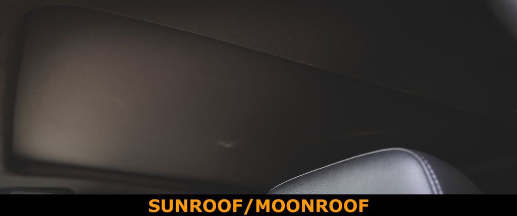 Used 2021 Chevrolet Suburban LT w/ LT Signature Package image 9