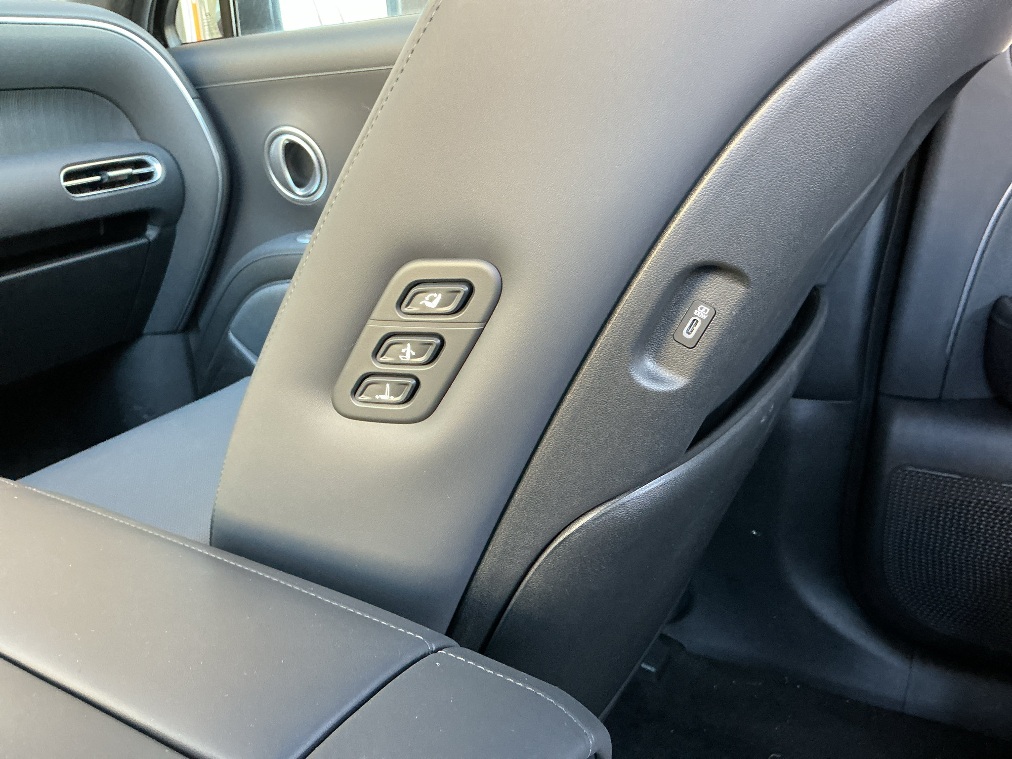 New 2026 Hyundai Palisade Calligraphy AWD/4WD image 17