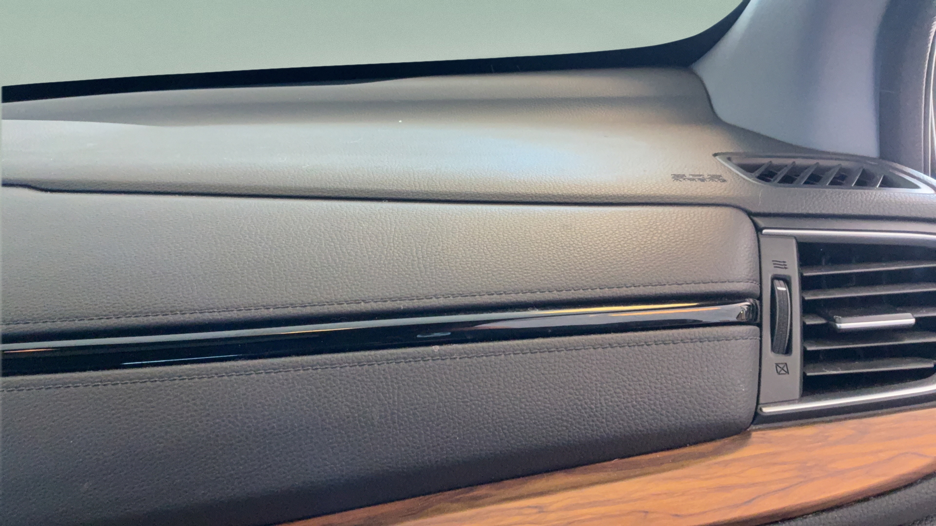 Used 2020 Honda CR-V Touring image 39