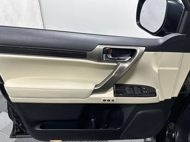Used 2021 Lexus GX 460 Premium w/ Premium Package AWD/4WD image 14
