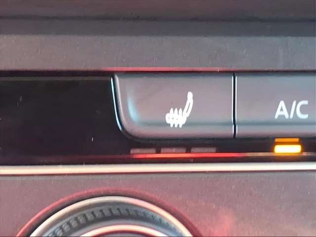 Used 2024 Volkswagen Tiguan Wolfsburg Edition image 18