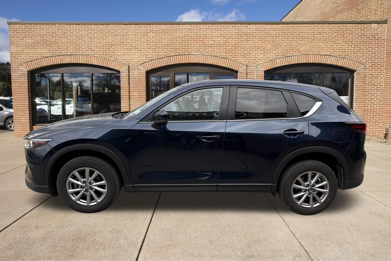 Used 2023 MAZDA CX-5 AWD 2.5 S w/ Select Package image 6