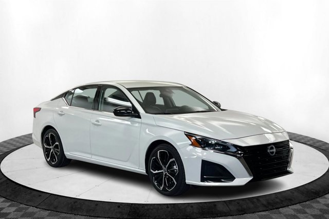 Used 2023 Nissan Altima 2.5 SR image 7