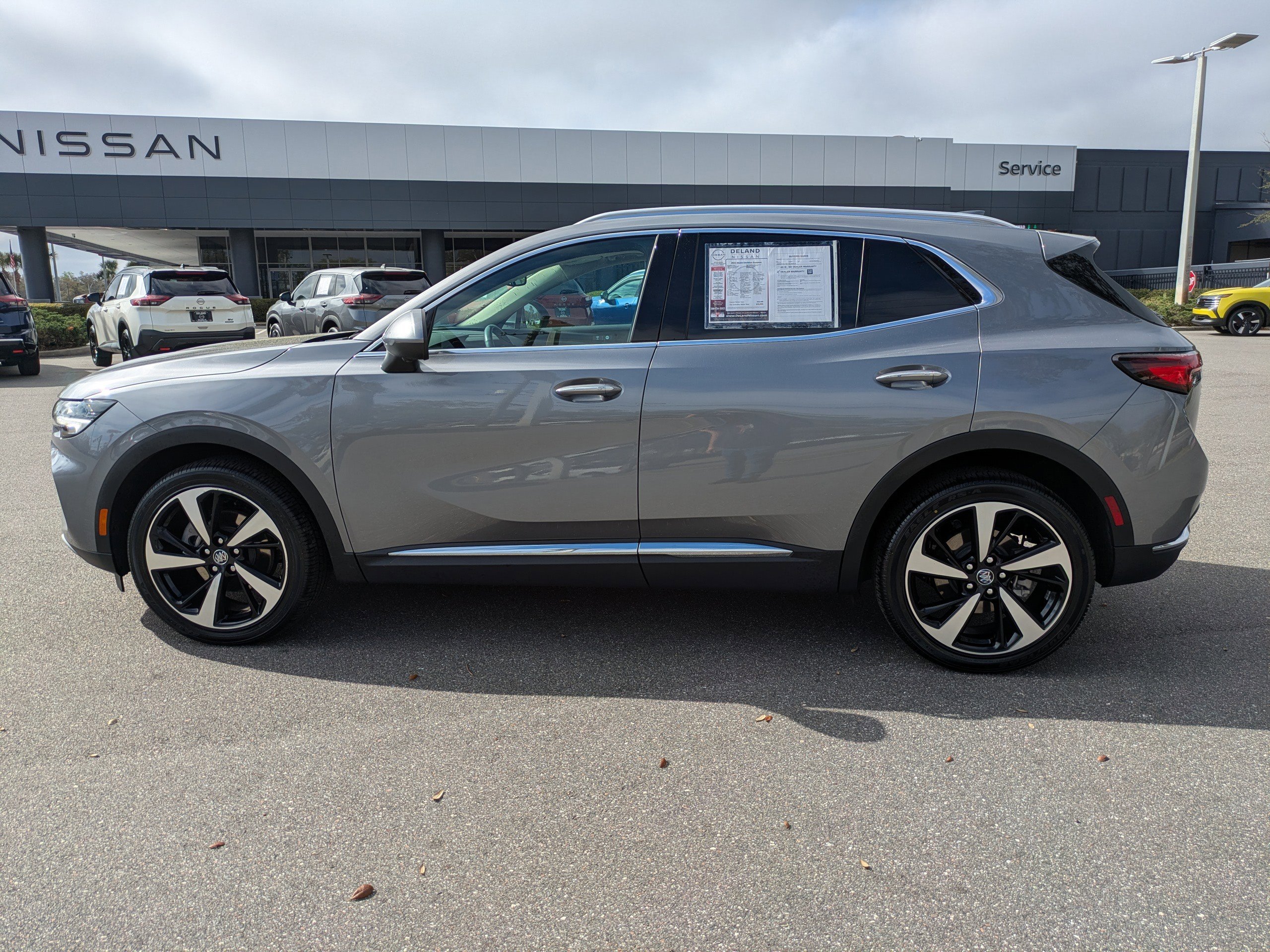Used 2022 Buick Envision Essence w/ Technology Package I image 7