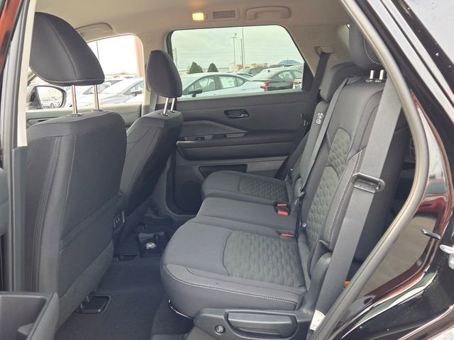 New 2026 Nissan Pathfinder SV image 6