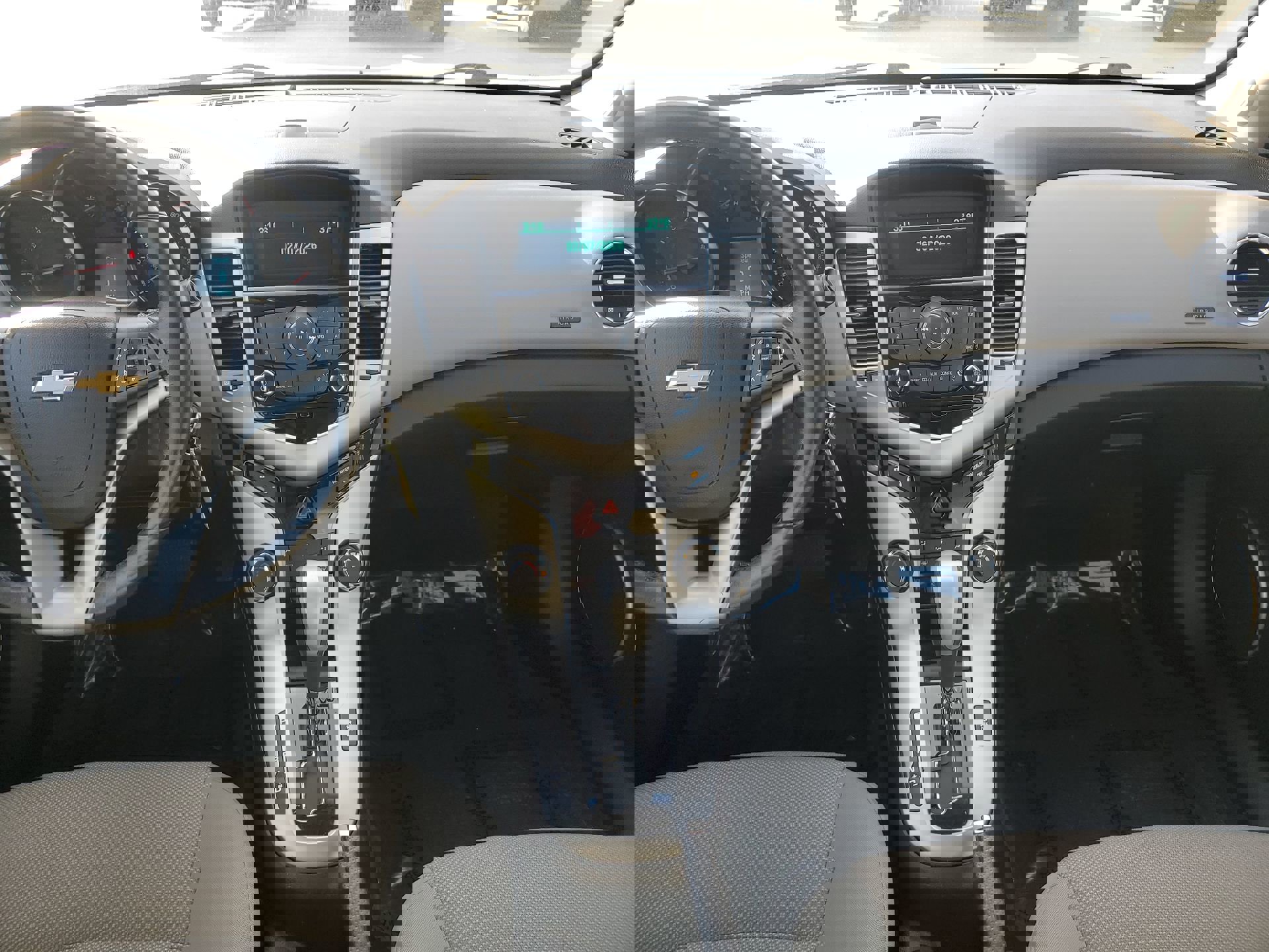 Used 2012 Chevrolet Cruze LT image 10