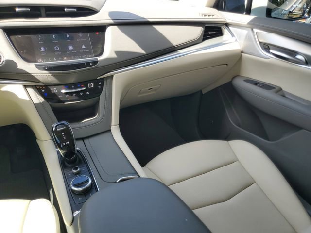 Certified 2024 Cadillac XT5 Premium Luxury FWD image 15