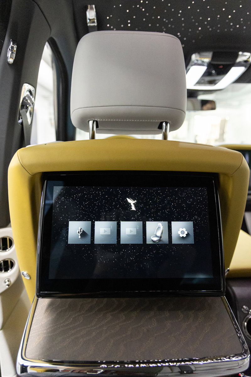 New 2026 Rolls-Royce Cullinan image 36