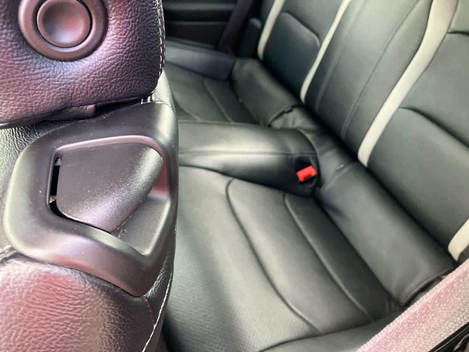 Used 2020 Chevrolet Camaro LS RWD image 32